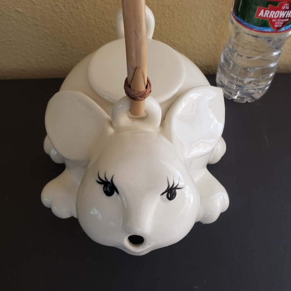Ceramic bunny teapot - Picture 4 of 6